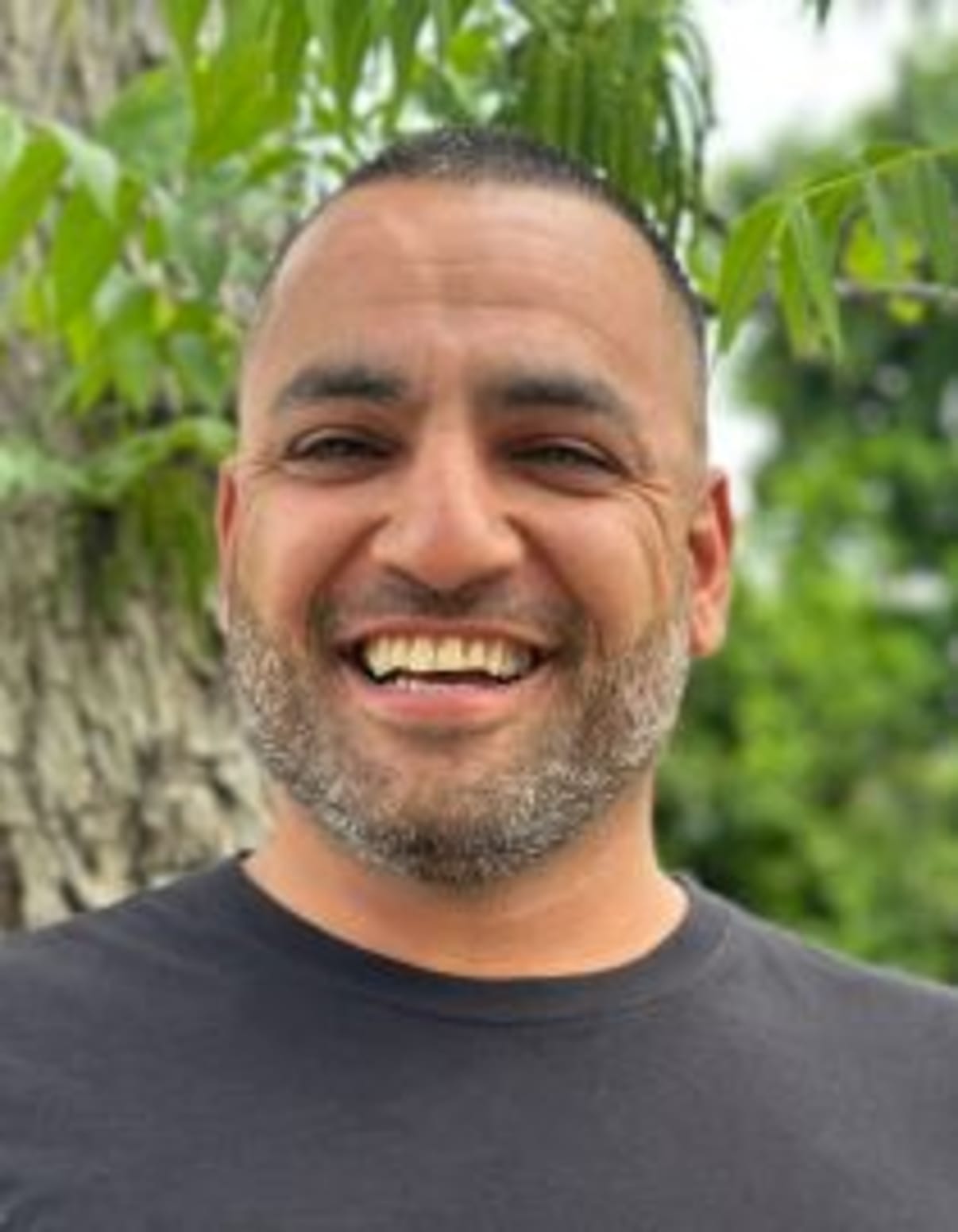 תמונת פורטרט של בעל המקצוע