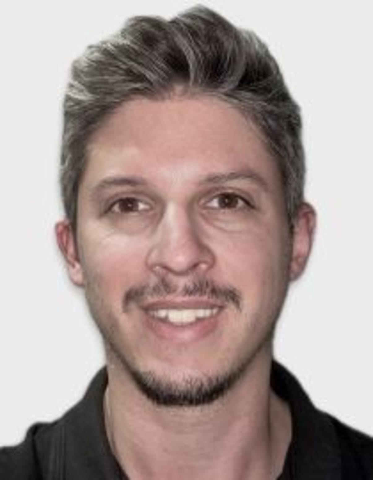 תמונת פורטרט של בעל המקצוע