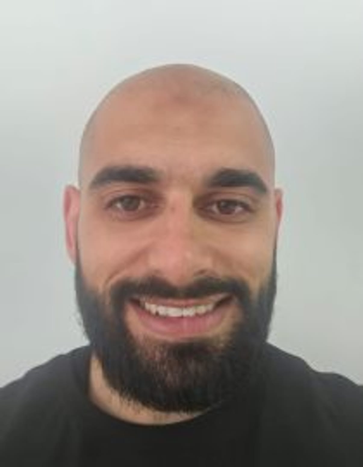 תמונת פורטרט של בעל המקצוע