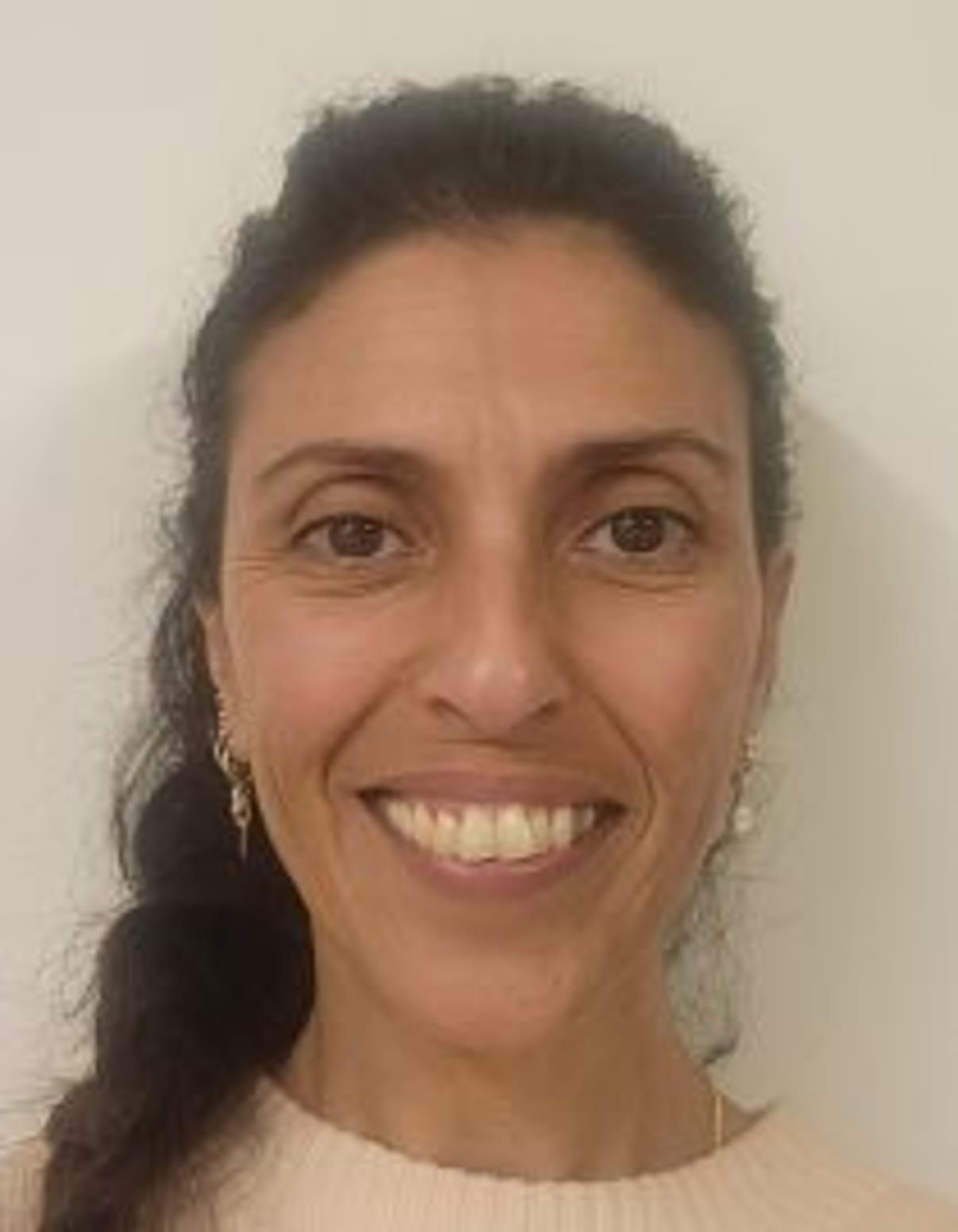 תמונת פורטרט של בעל המקצוע