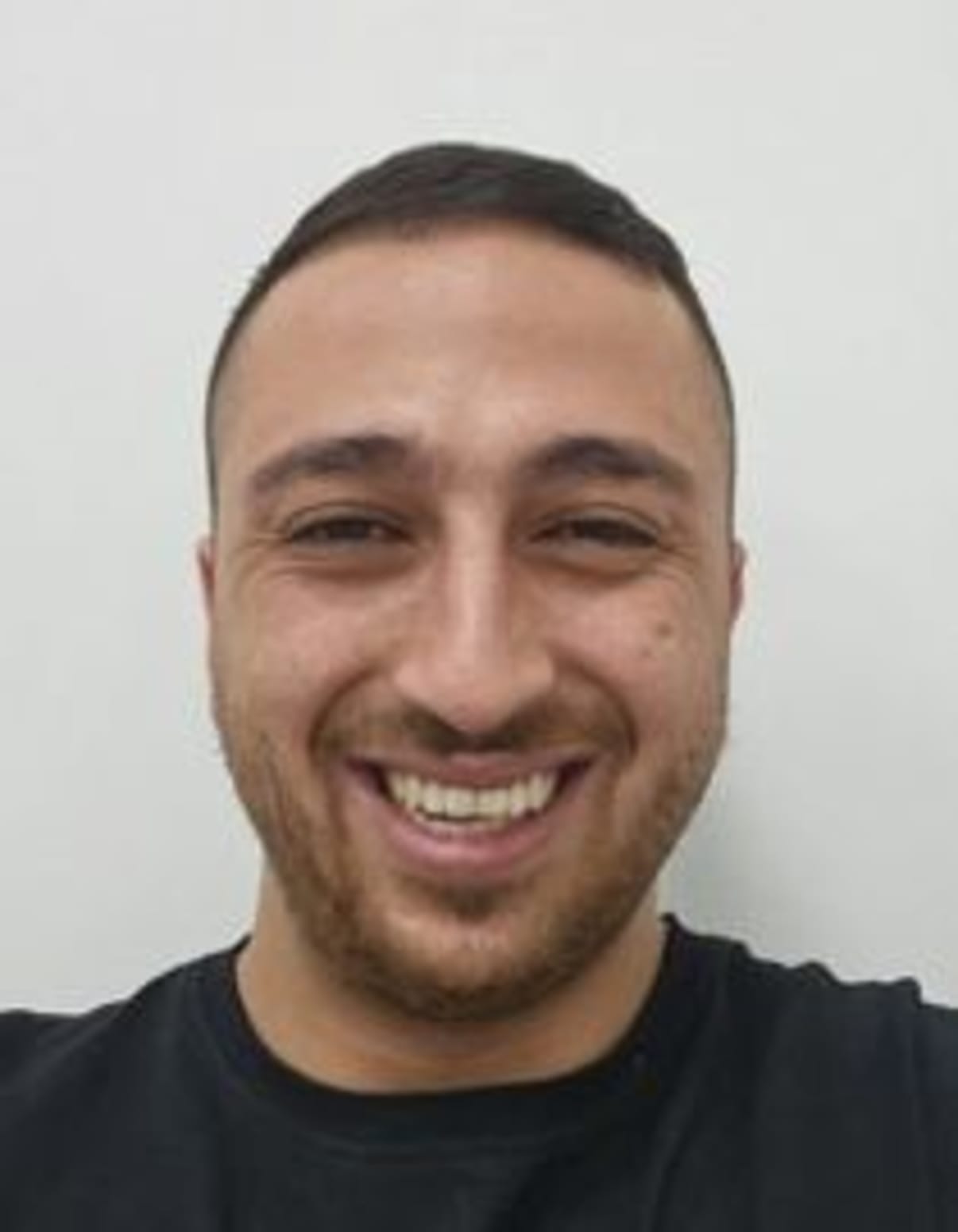 תמונת פורטרט של בעל המקצוע