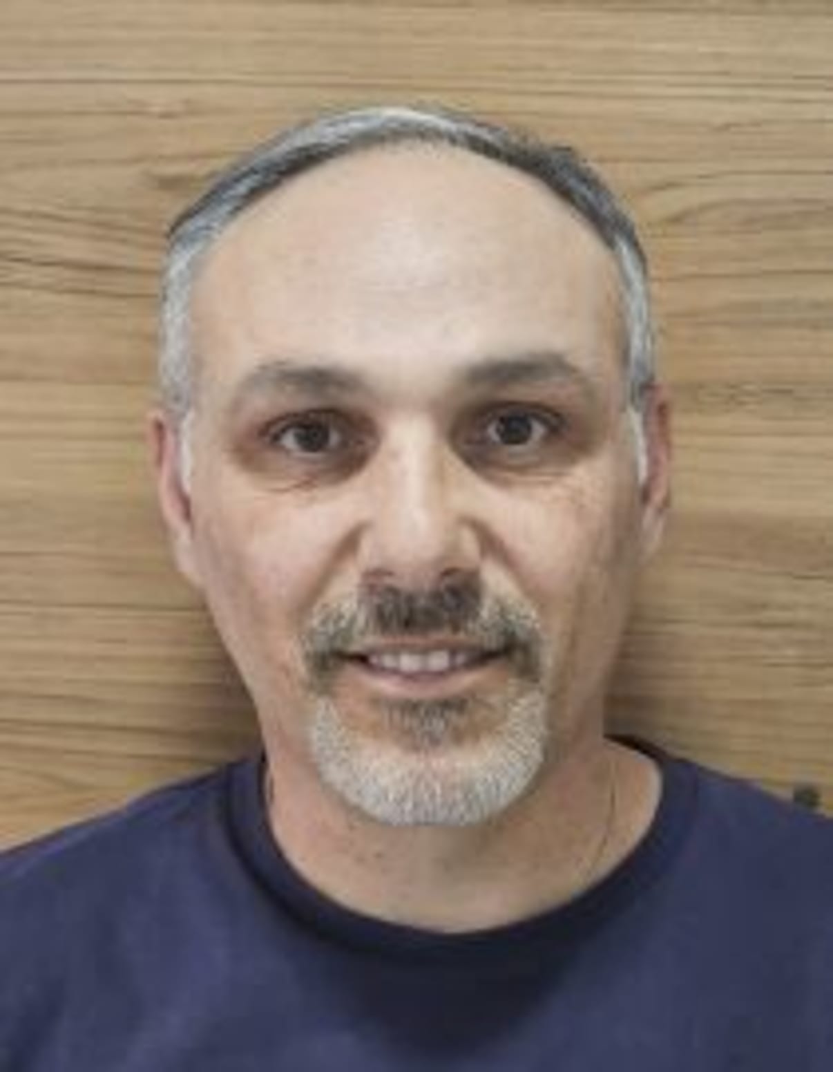 תמונת פורטרט של בעל המקצוע