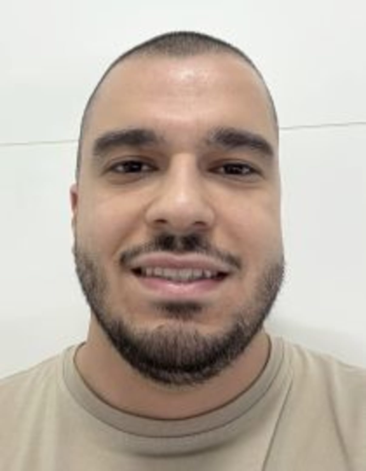 תמונת פורטרט של בעל המקצוע