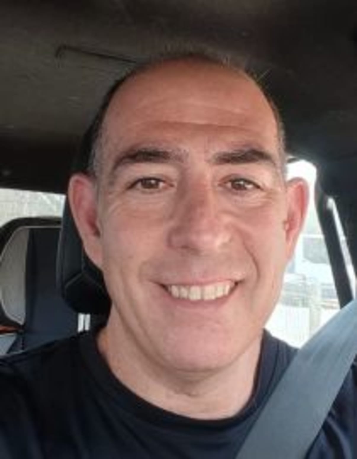 תמונת פורטרט של בעל המקצוע