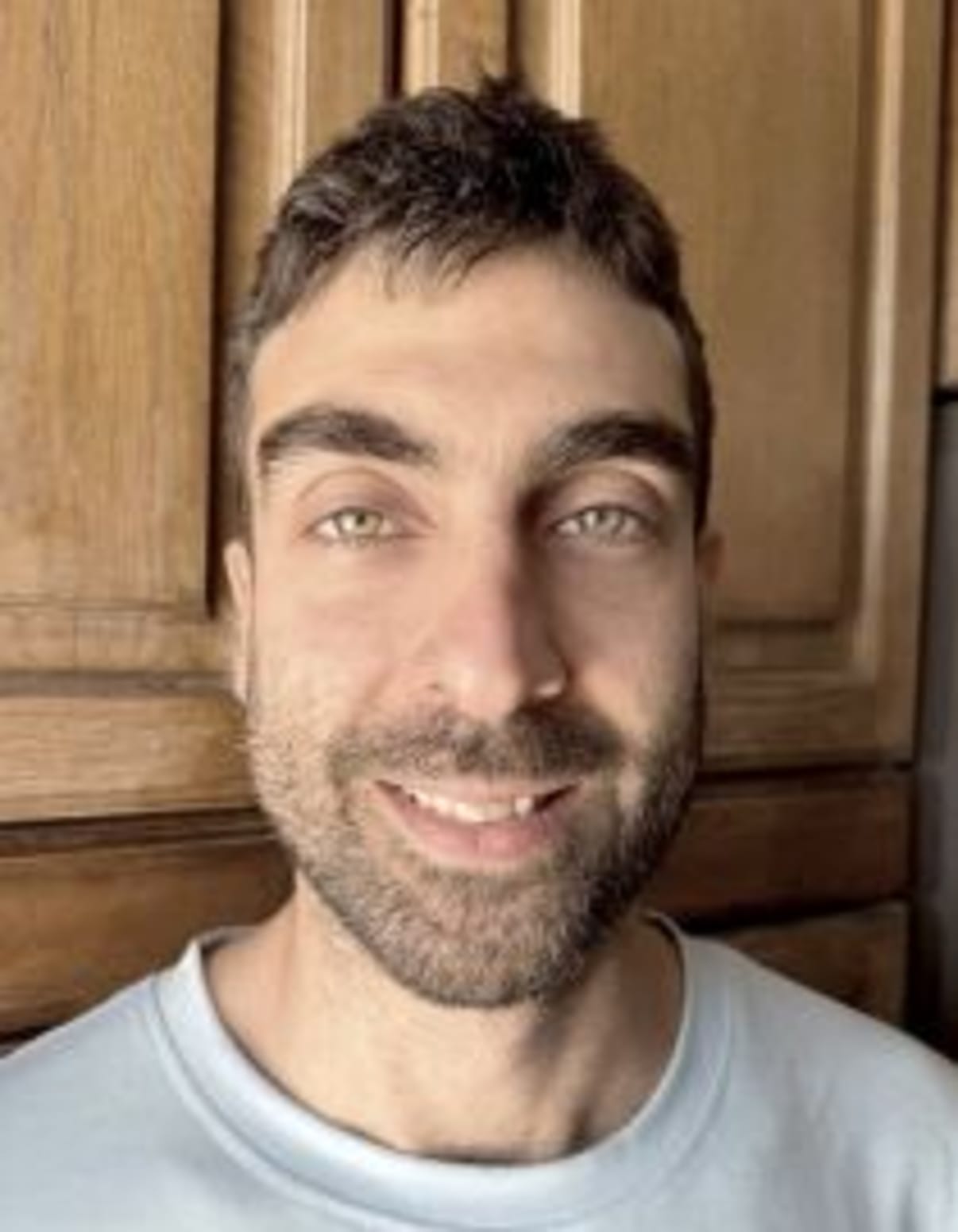 תמונת פורטרט של בעל המקצוע