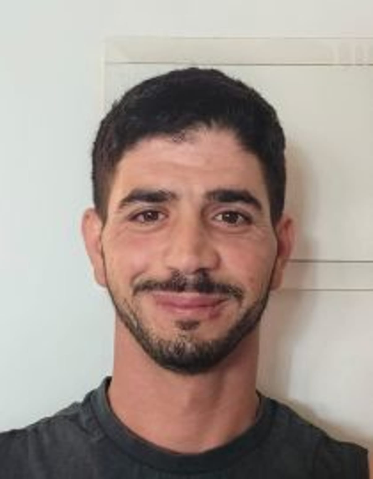 תמונת פורטרט של בעל המקצוע