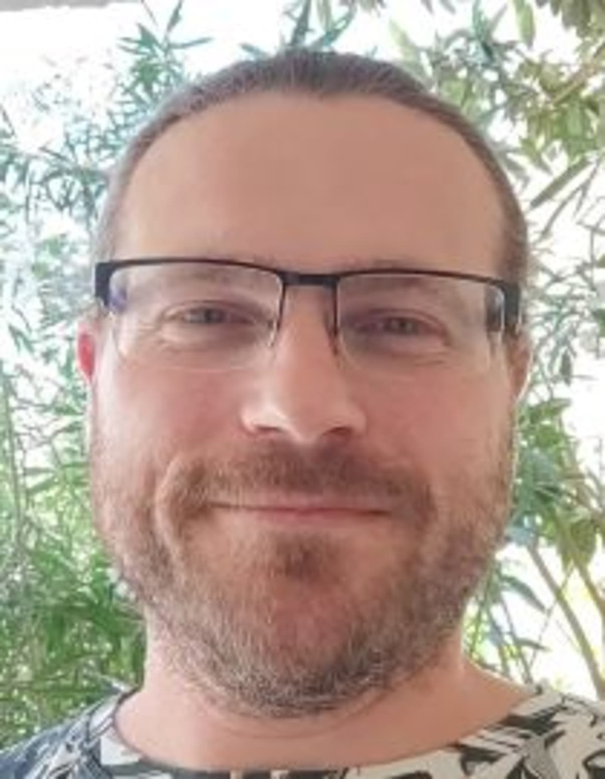 תמונת פורטרט של בעל המקצוע