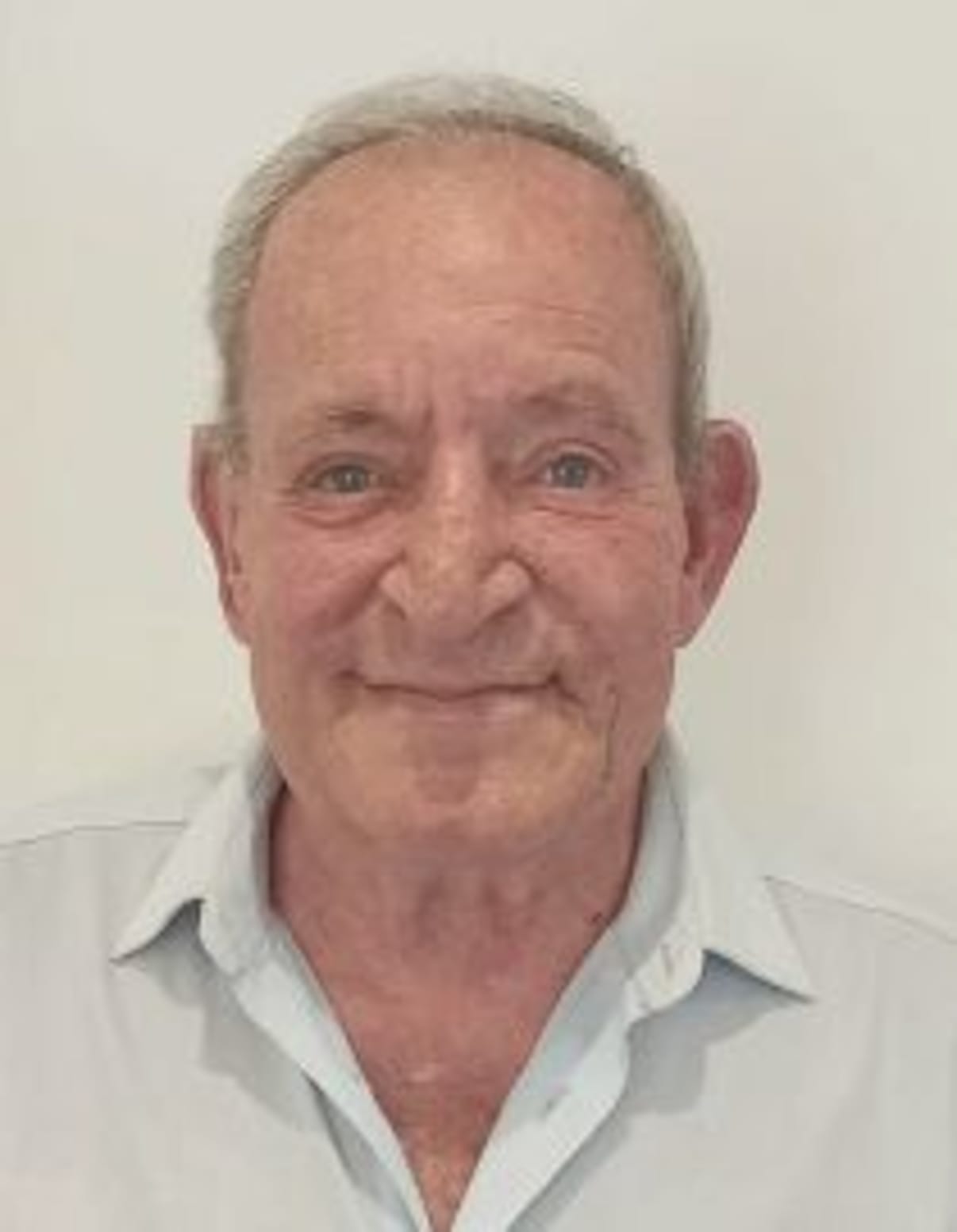 תמונת פורטרט של בעל המקצוע