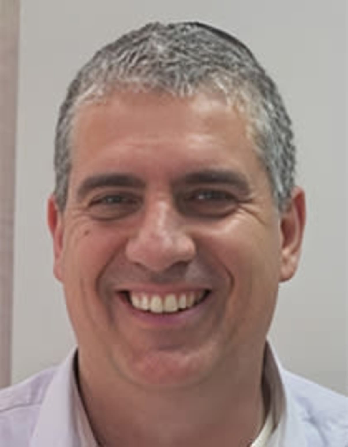 תמונת פורטרט של בעל המקצוע
