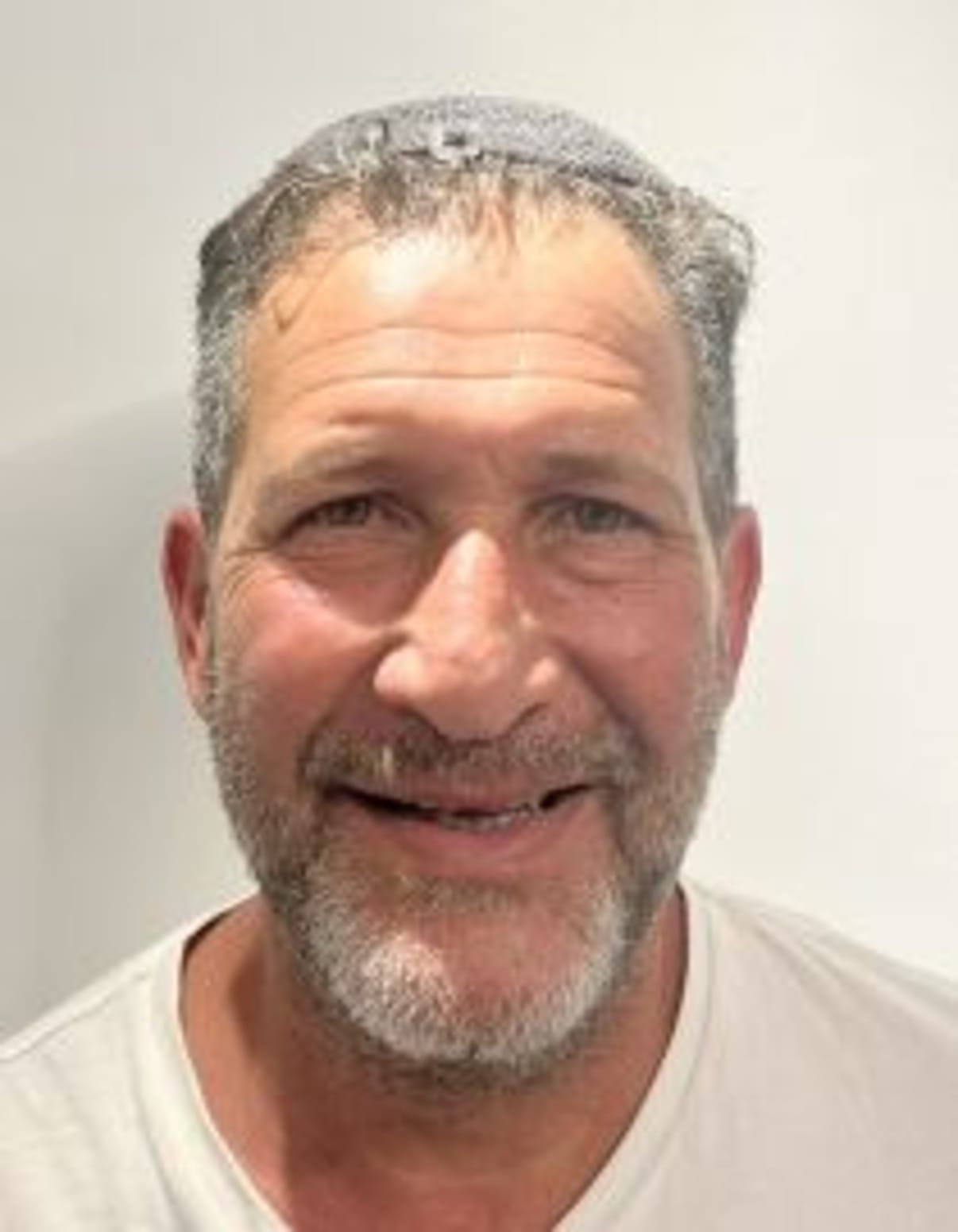 תמונת פורטרט של בעל המקצוע