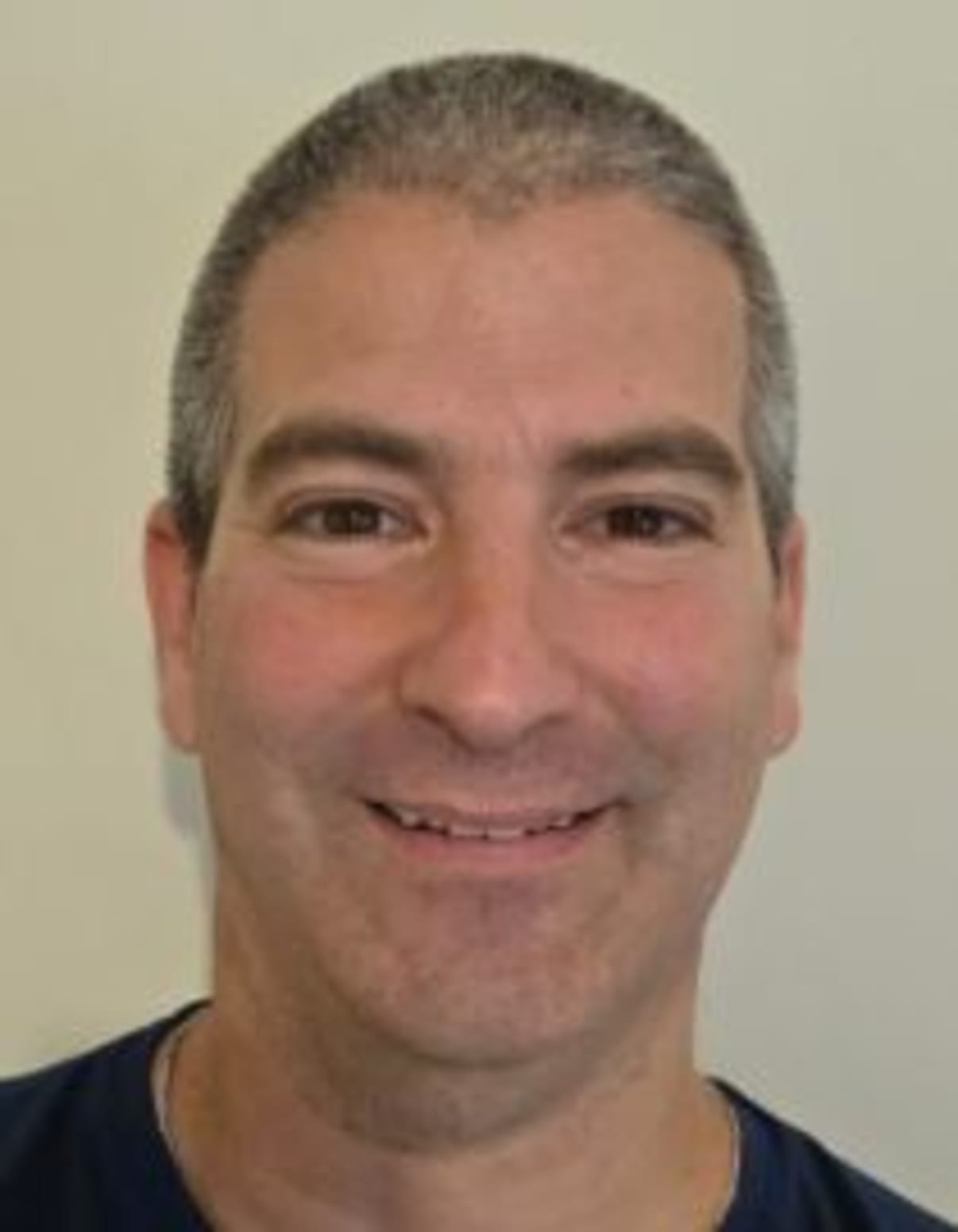 תמונת פורטרט של בעל המקצוע