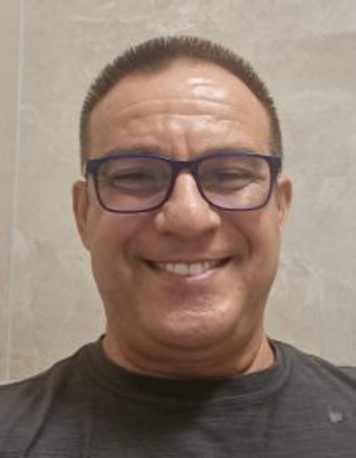 תמונת פורטרט של בעל המקצוע