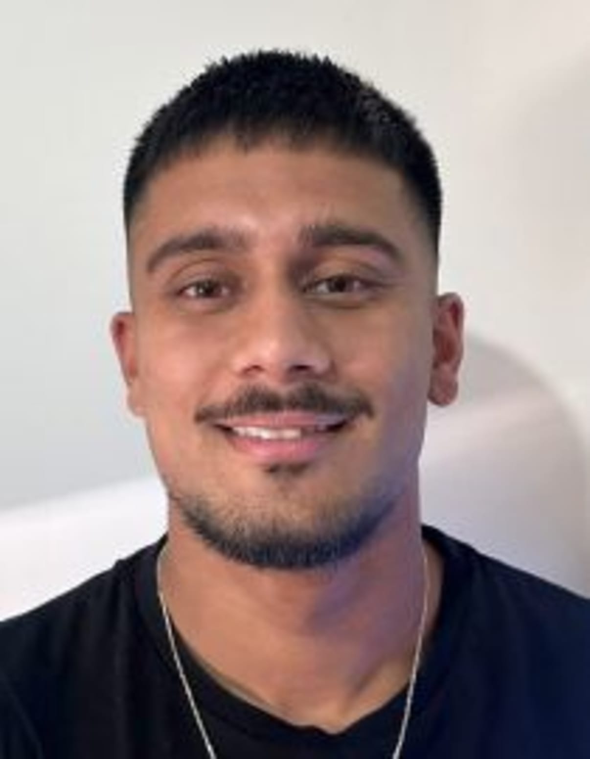 תמונת פורטרט של בעל המקצוע