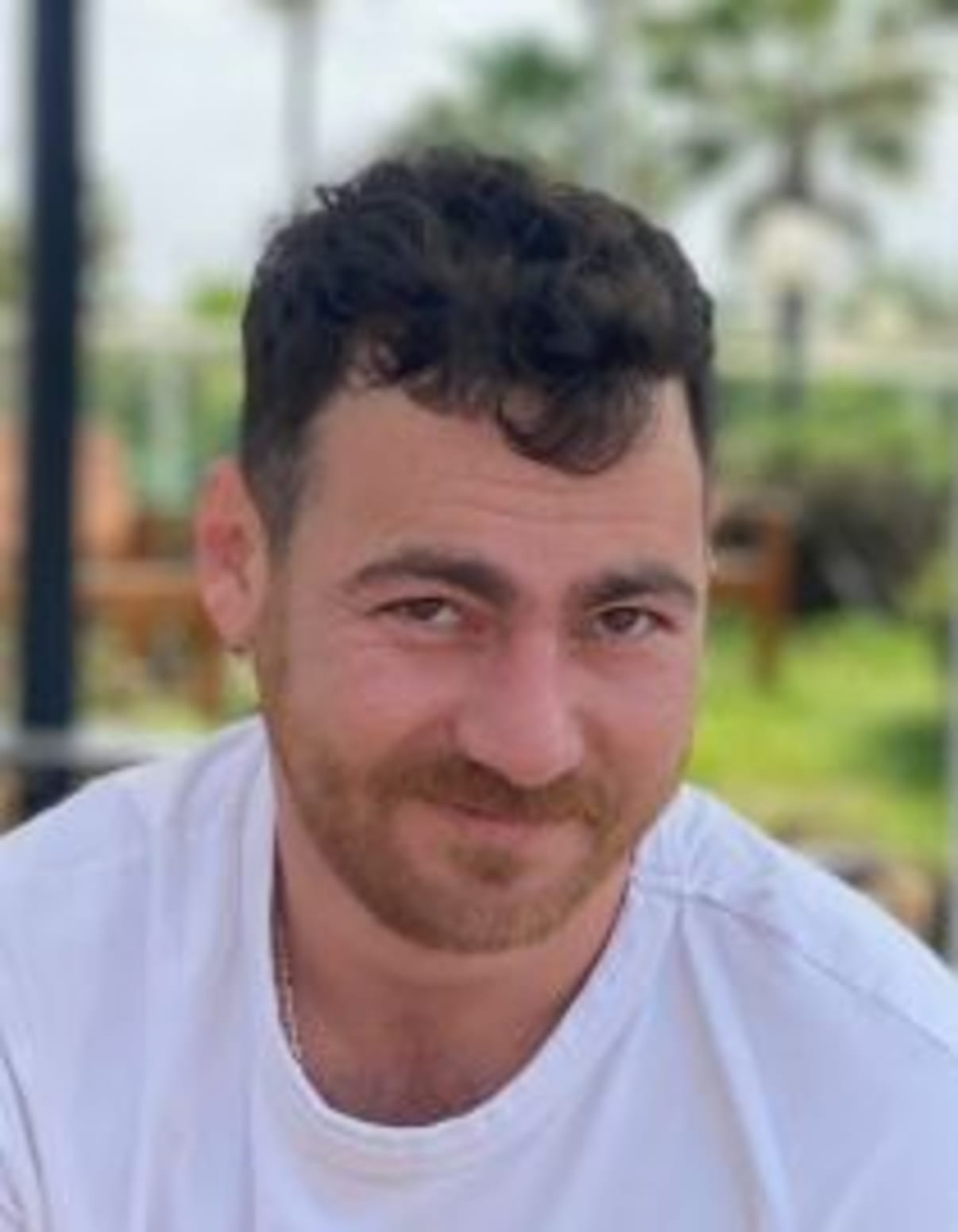 תמונת פורטרט של בעל המקצוע