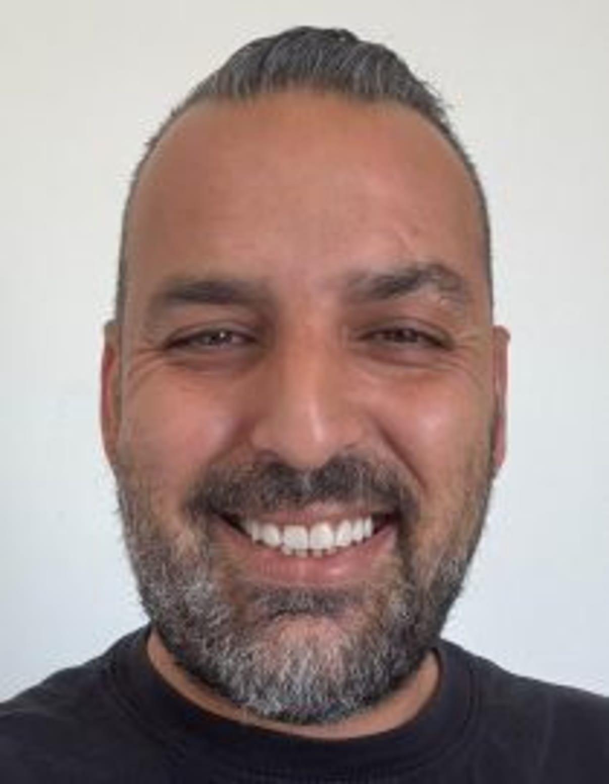 תמונת פורטרט של בעל המקצוע תמונת פורטרט של בעל המקצוע