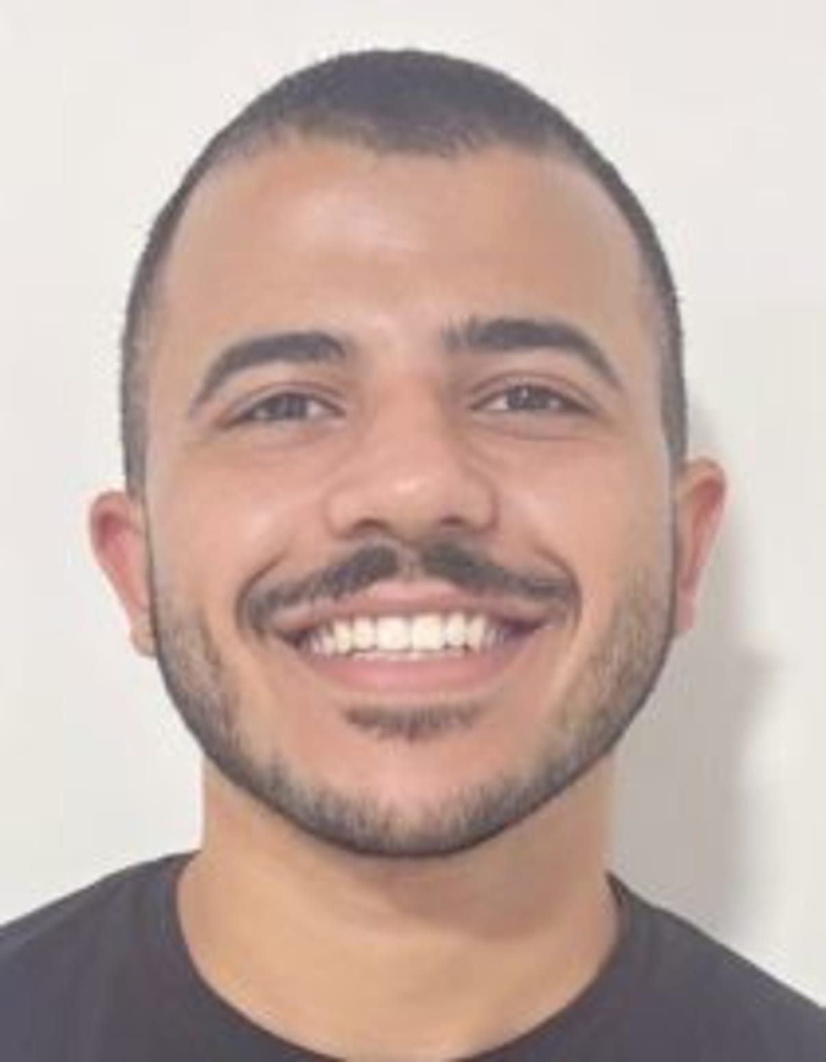 תמונת פורטרט של בעל המקצוע