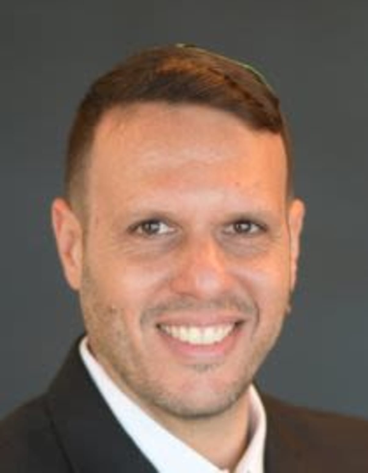תמונת פורטרט של בעל המקצוע