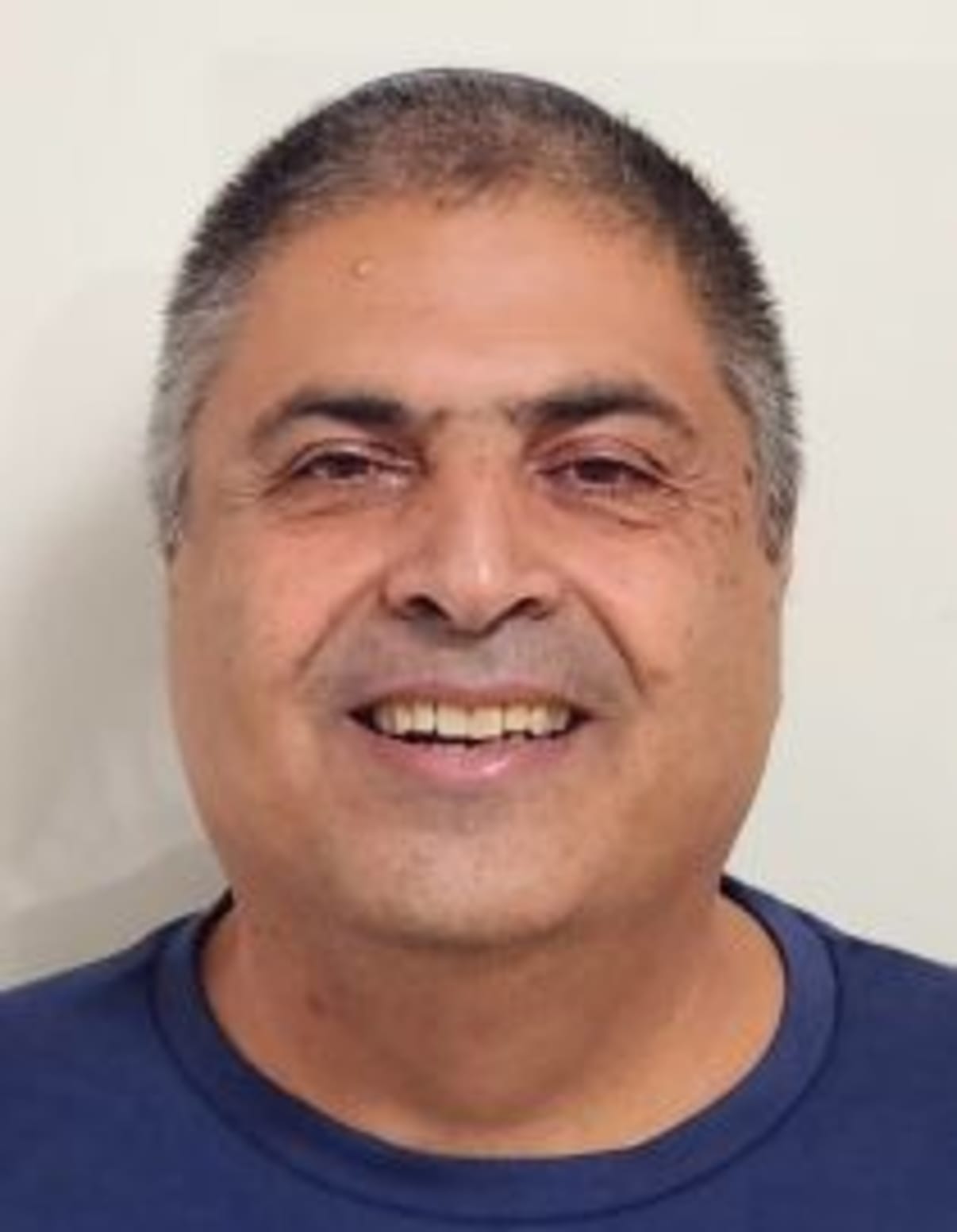 תמונת פורטרט של בעל המקצוע