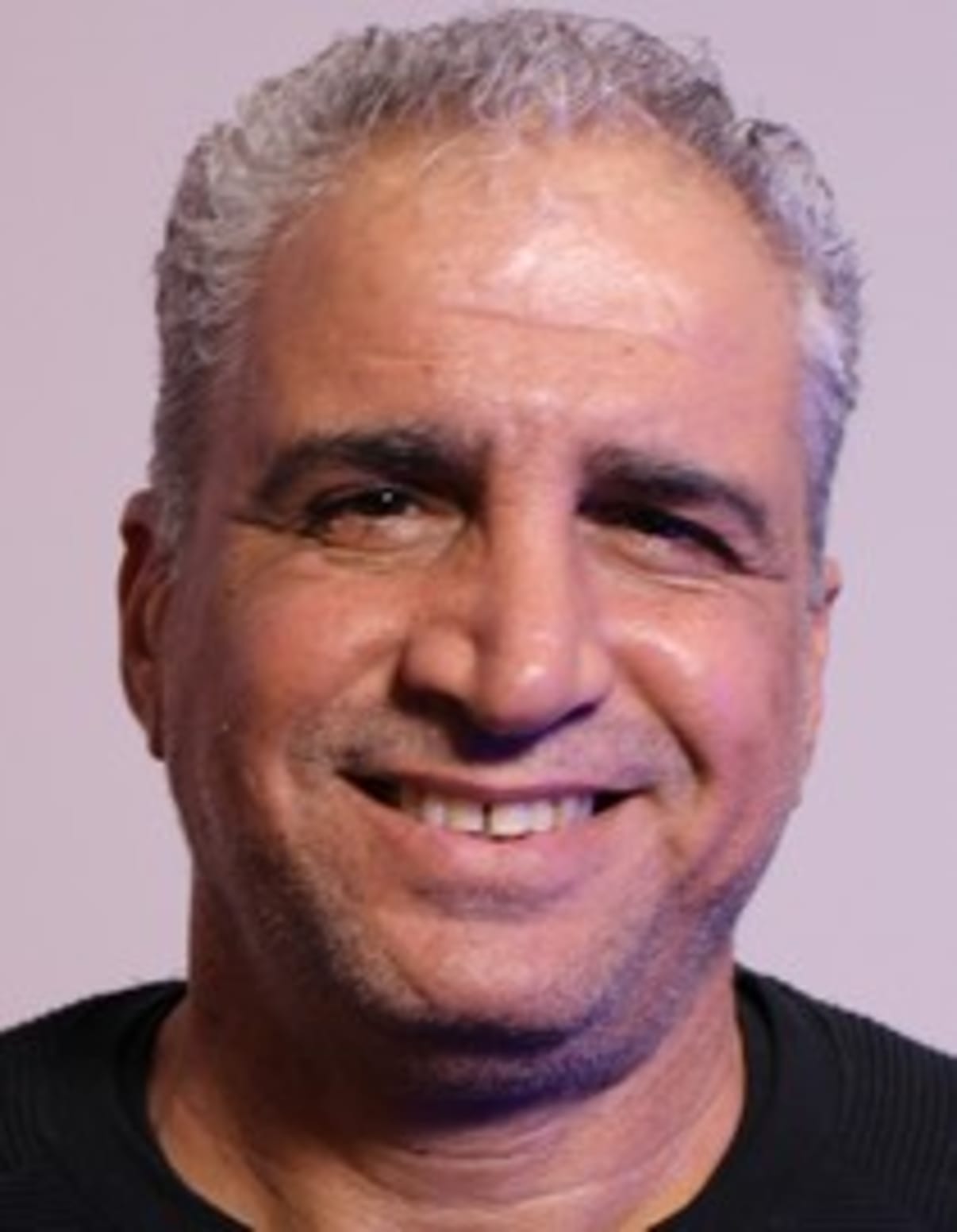 תמונת פורטרט של בעל המקצוע