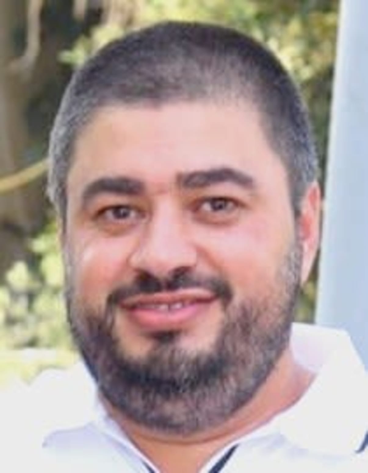 תמונת פורטרט של בעל המקצוע