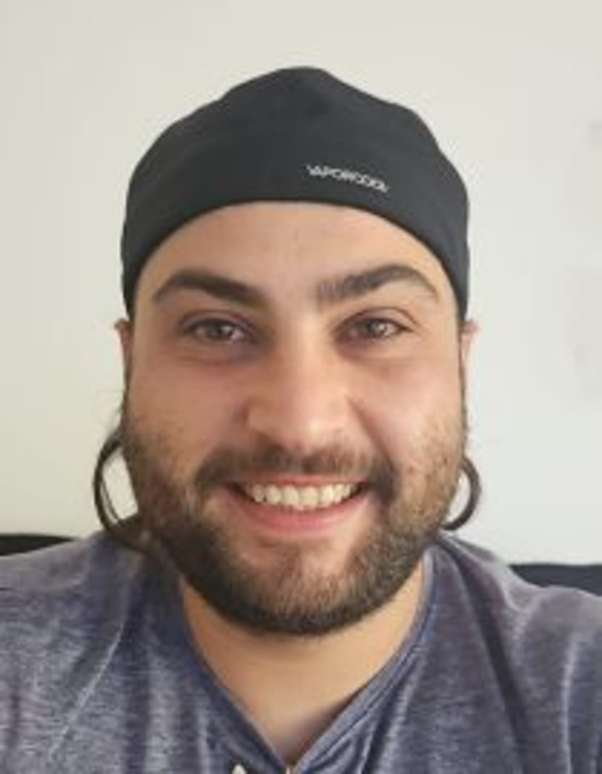 תמונת פורטרט של בעל המקצוע