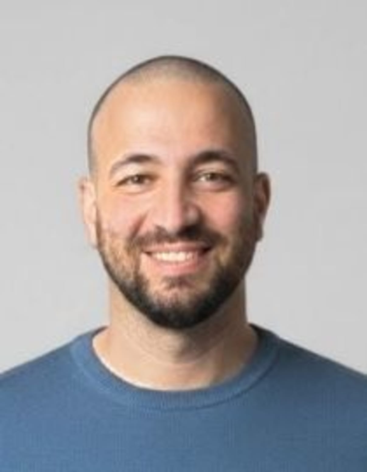 תמונת פורטרט של בעל המקצוע