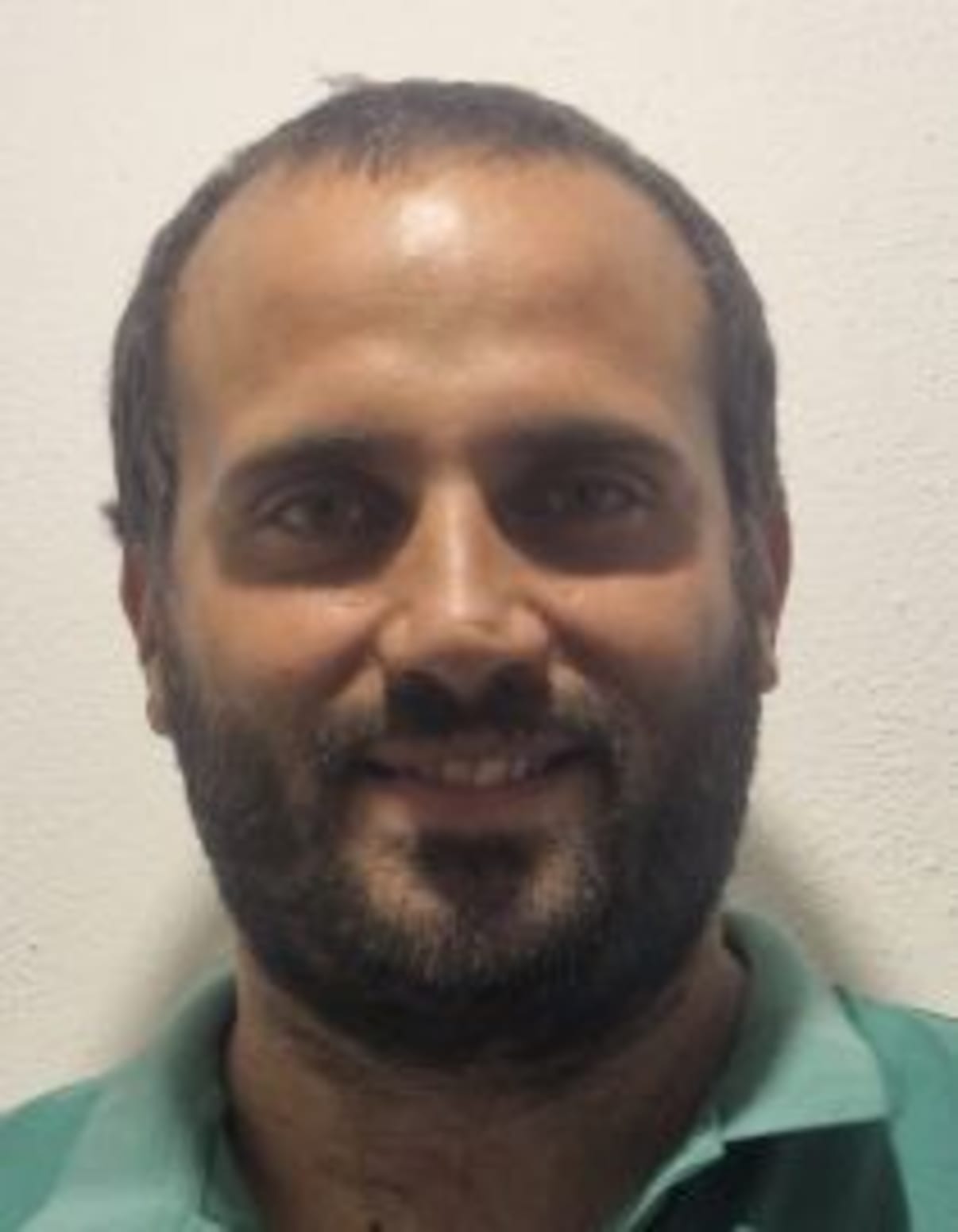 תמונת פורטרט של בעל המקצוע