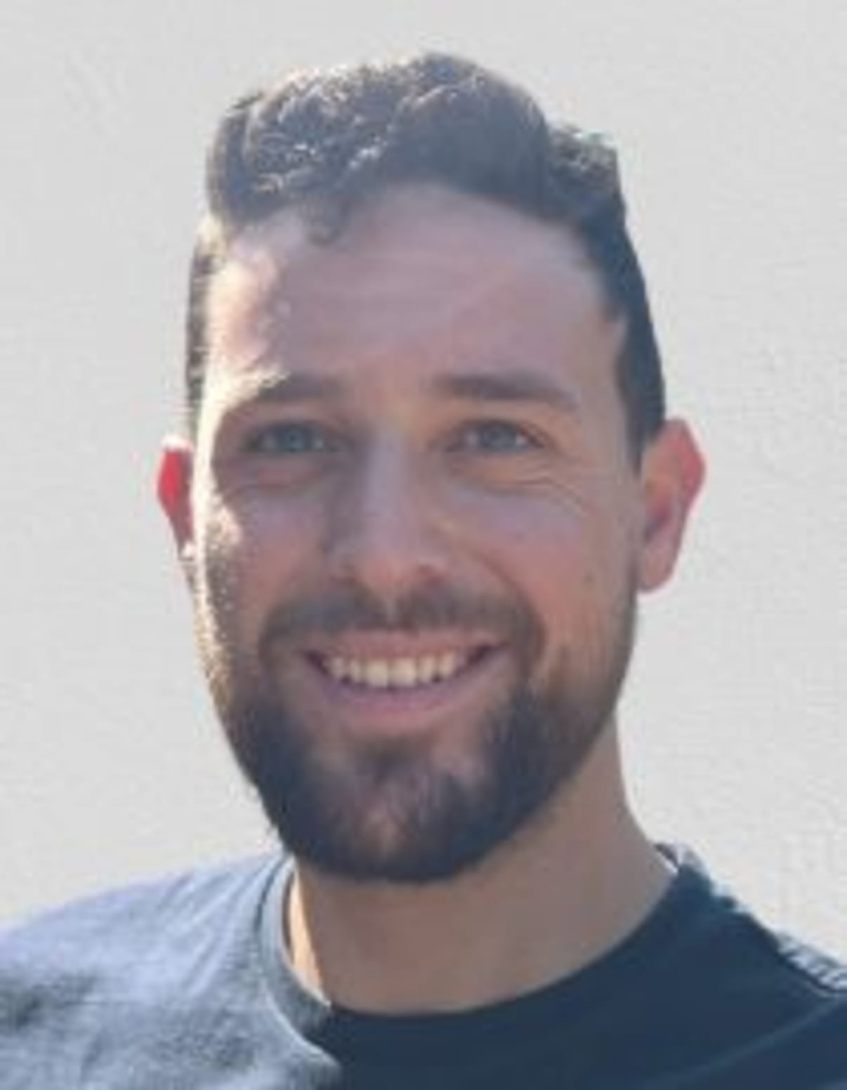 תמונת פורטרט של בעל המקצוע