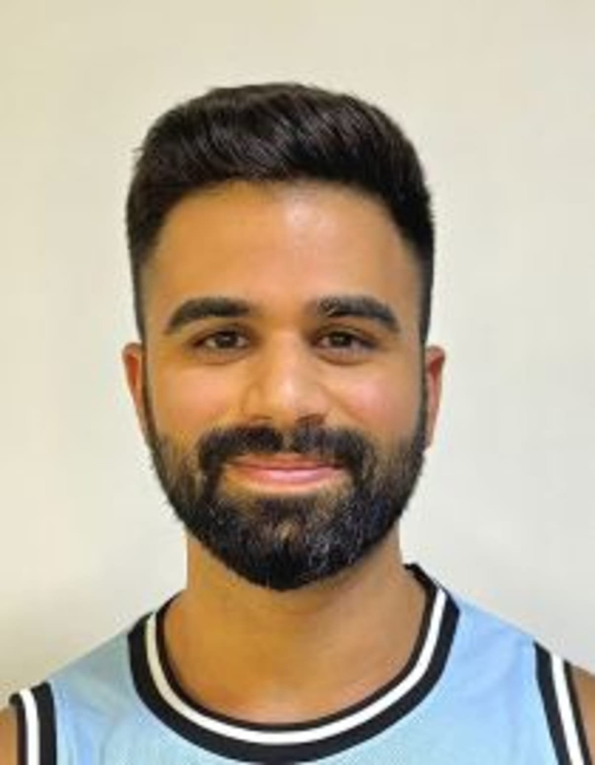 תמונת פורטרט של בעל המקצוע