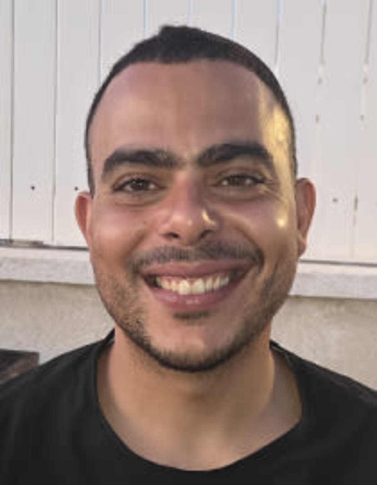 תמונת פורטרט של בעל המקצוע