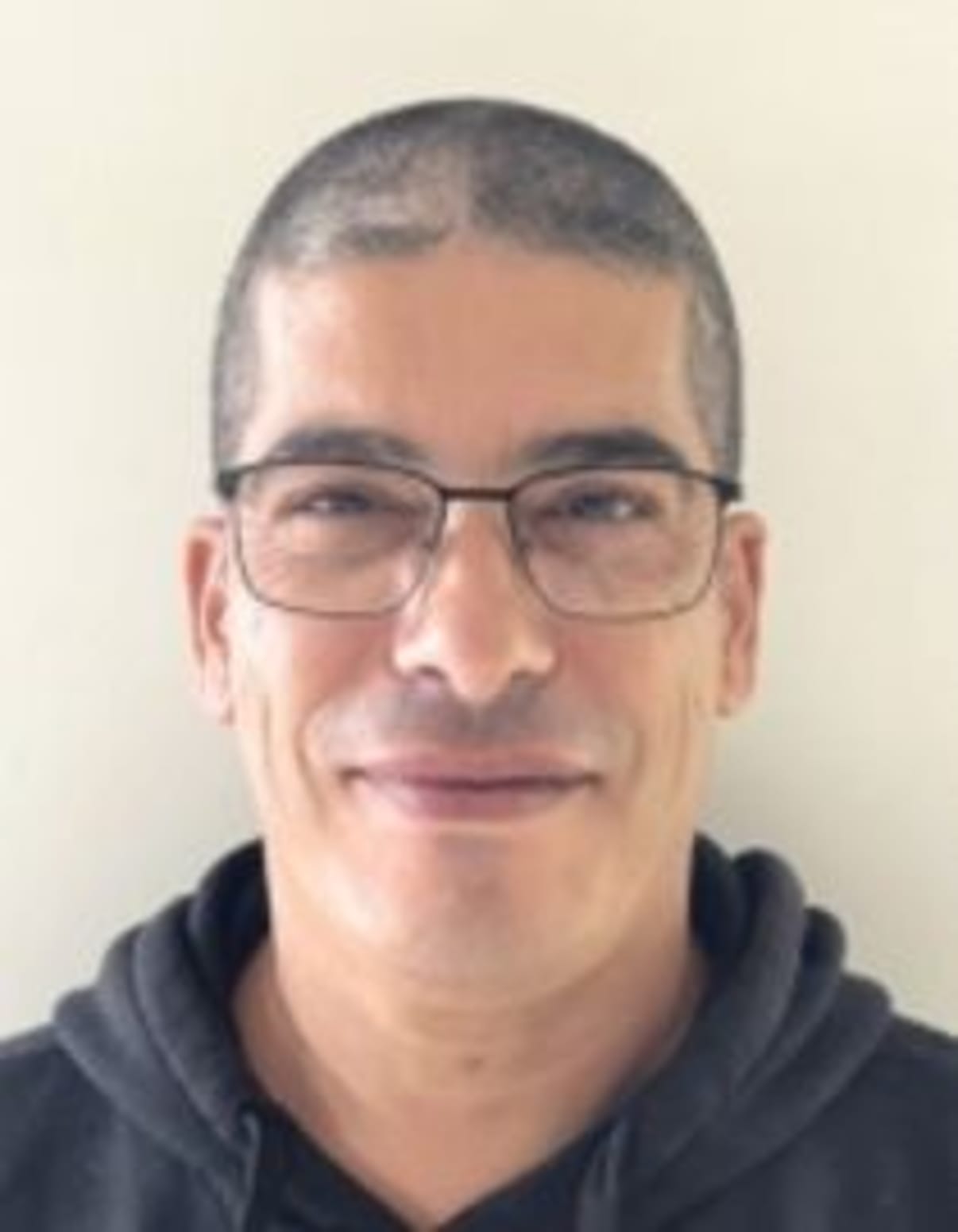 תמונת פורטרט של בעל המקצוע