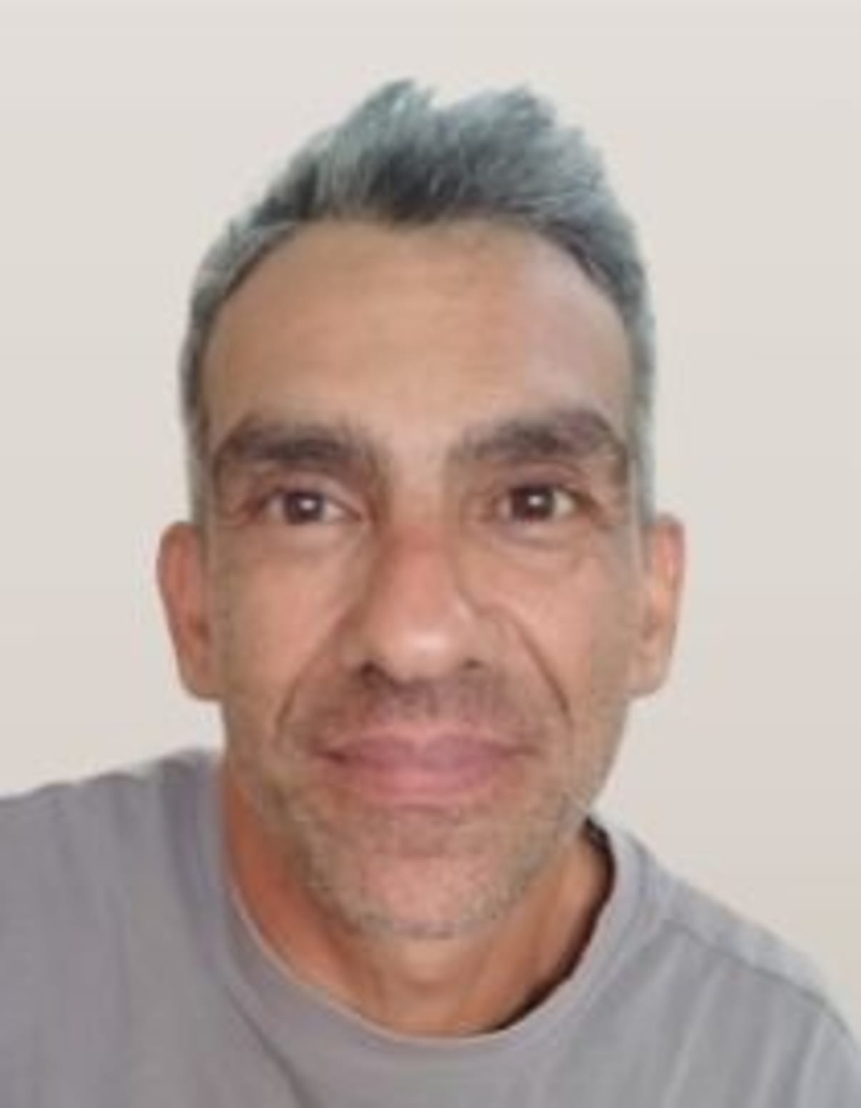 תמונת פורטרט של בעל המקצוע