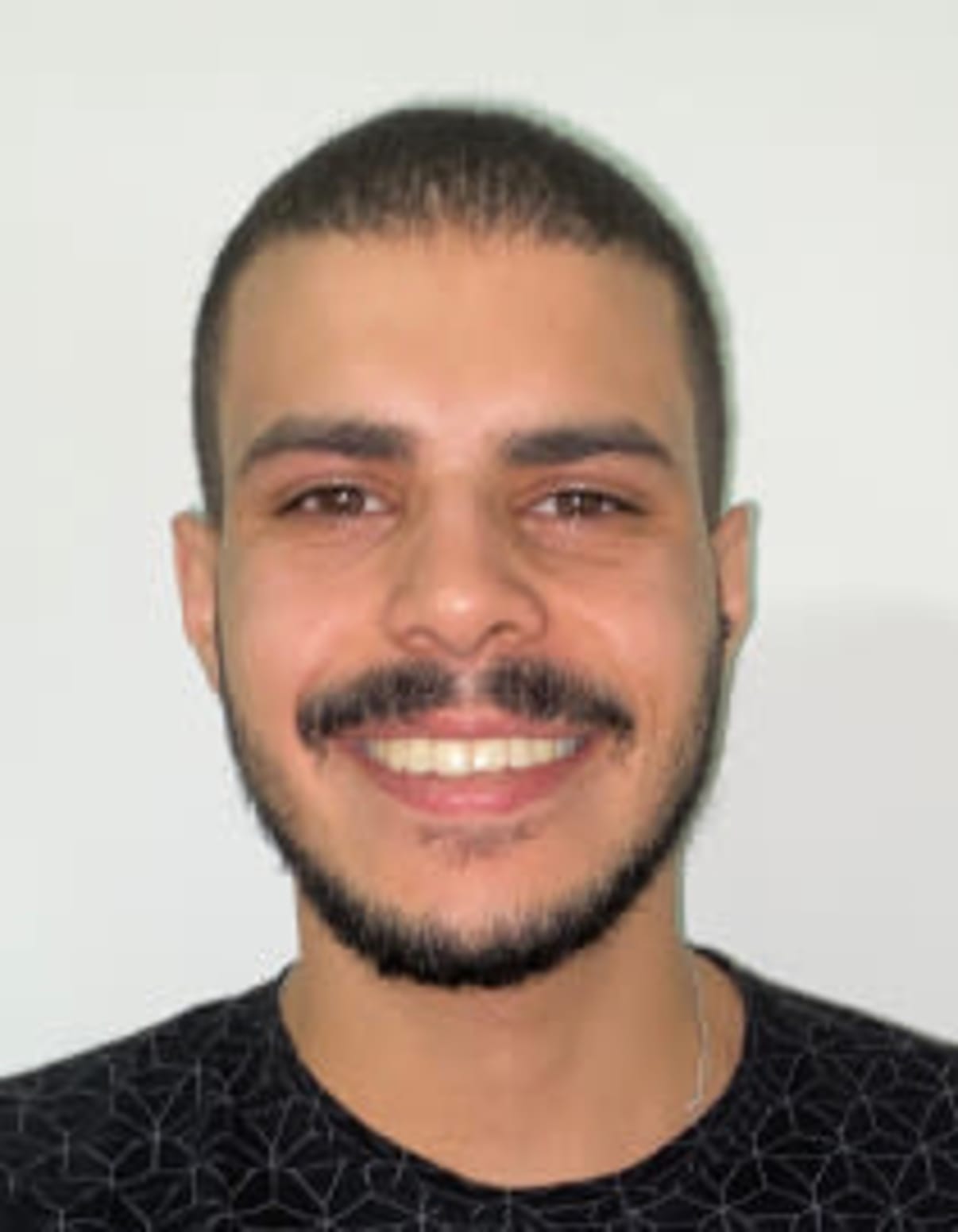 תמונת פורטרט של בעל המקצוע