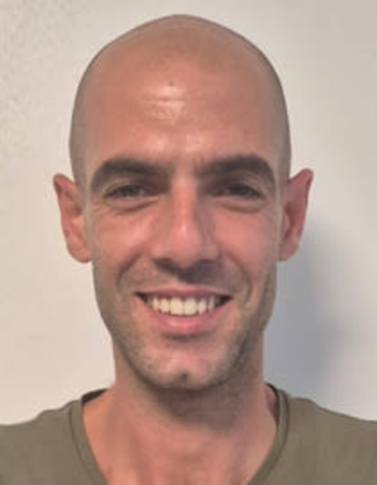 תמונת פורטרט של בעל המקצוע