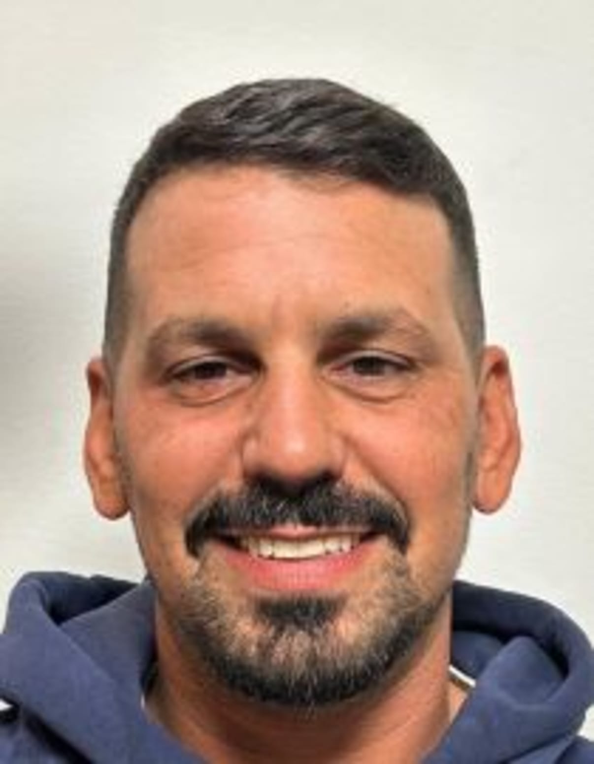 תמונת פורטרט של בעל המקצוע