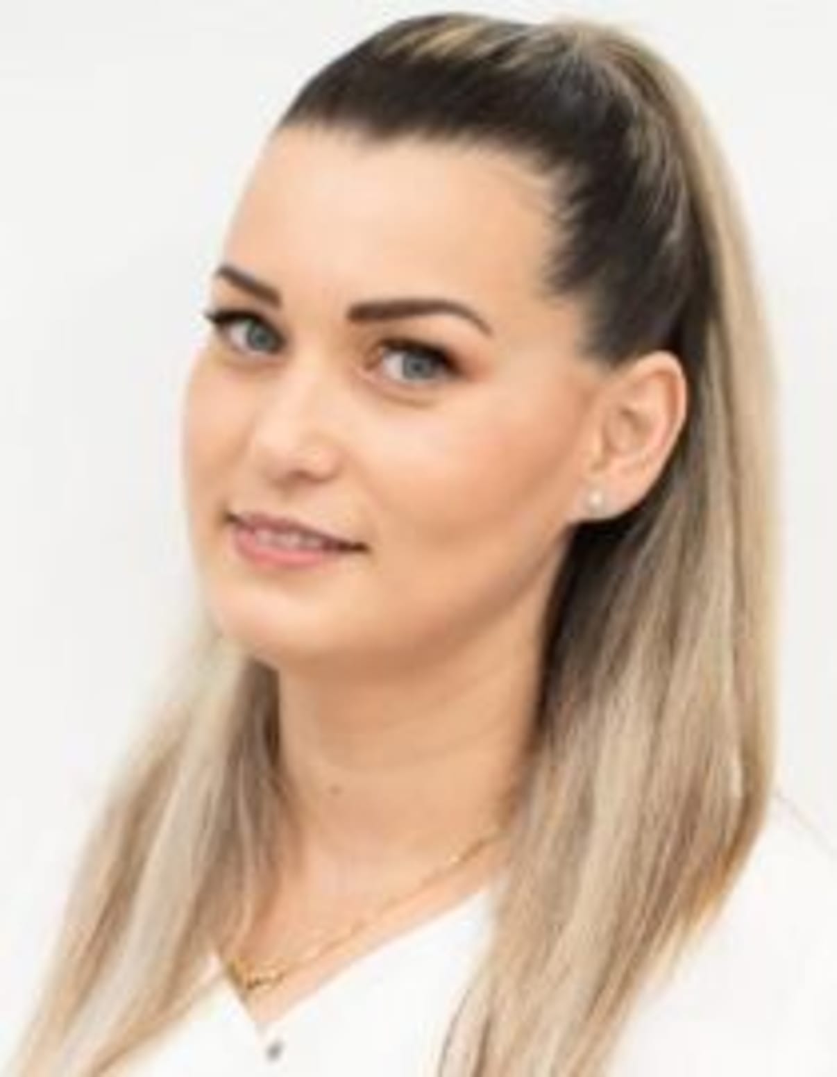 תמונת פורטרט של בעל המקצוע