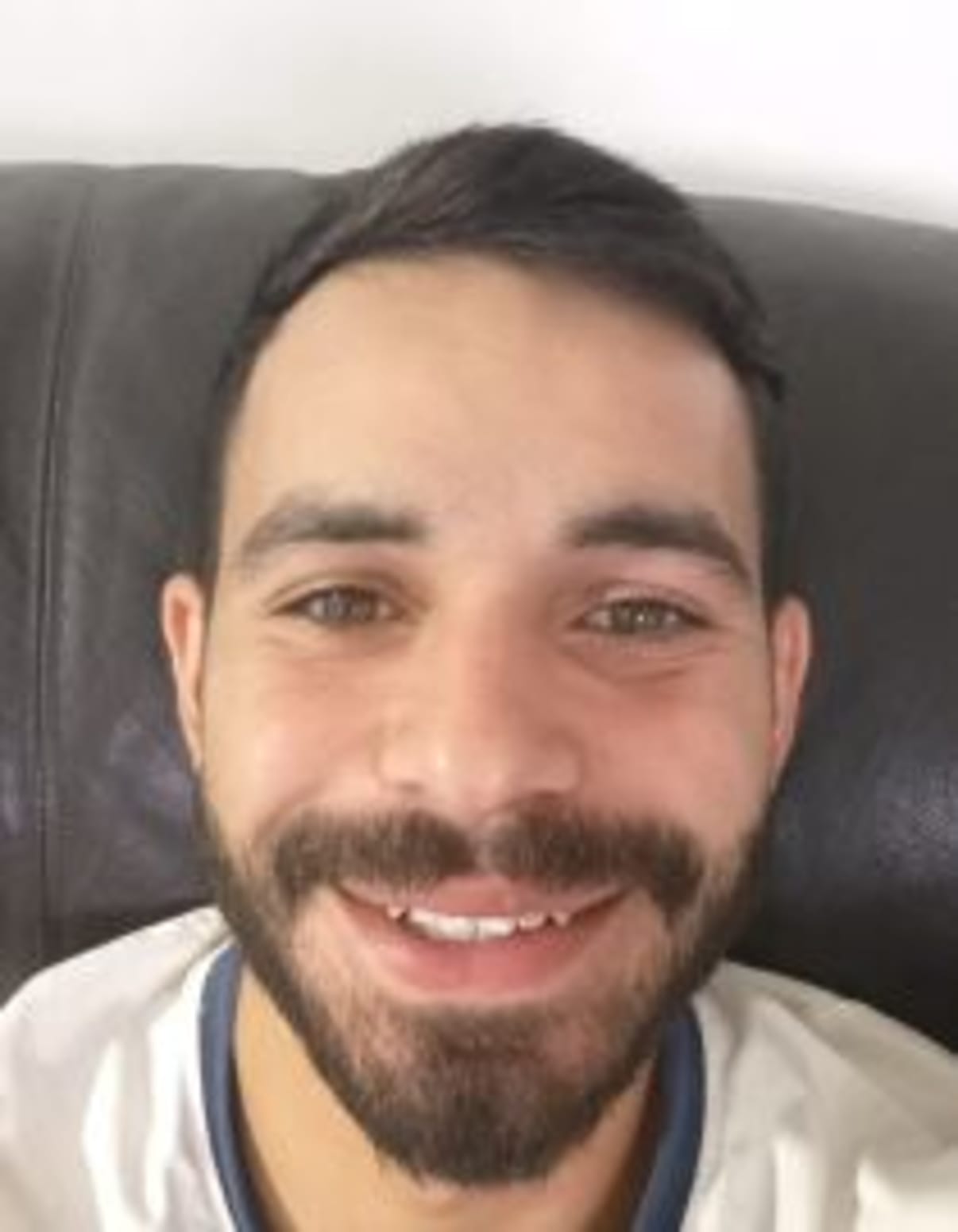 תמונת פורטרט של בעל המקצוע