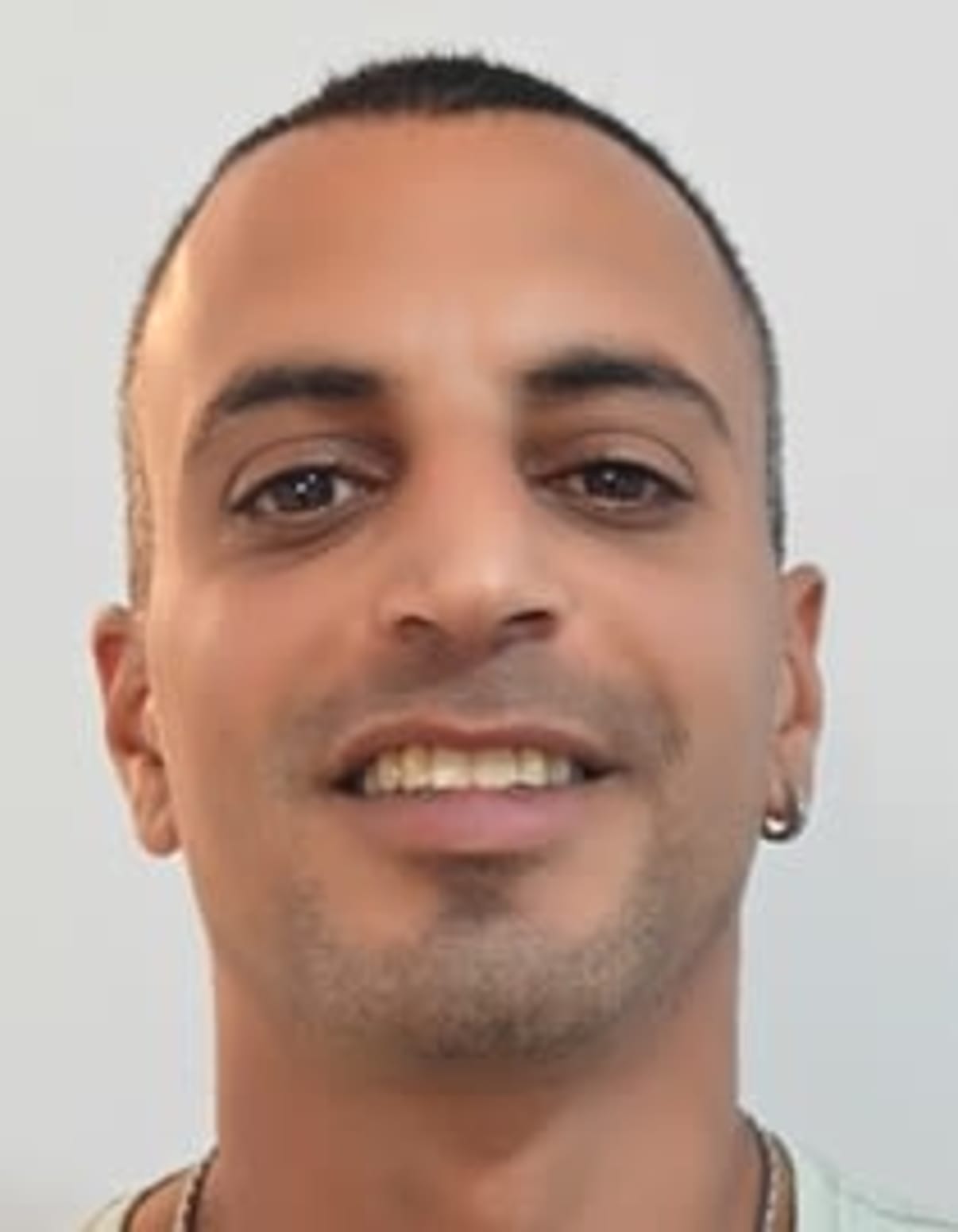 תמונת פורטרט של בעל המקצוע