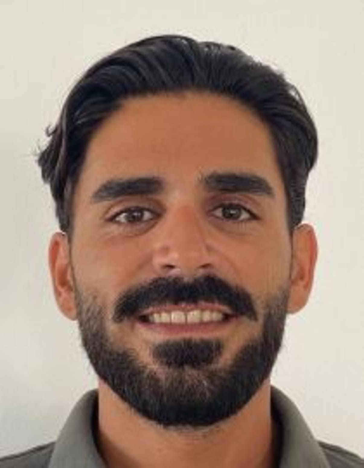 תמונת פורטרט של בעל המקצוע