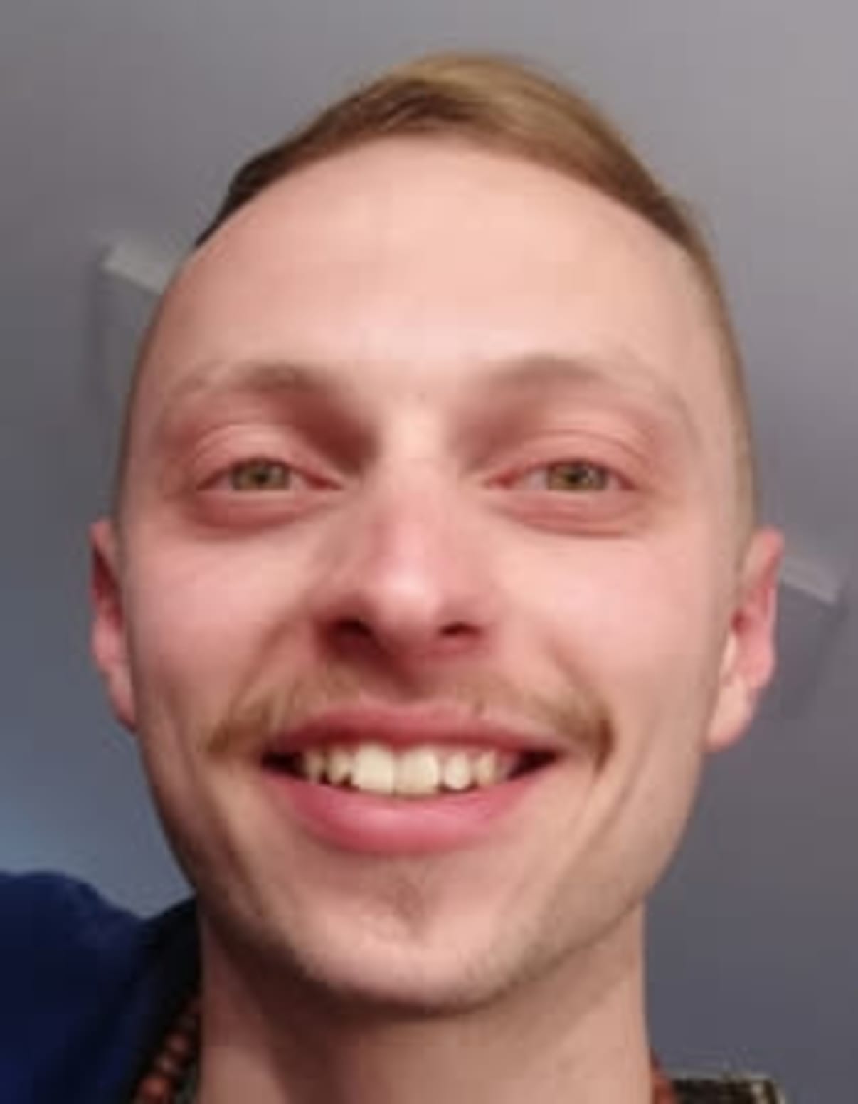 תמונת פורטרט של בעל המקצוע