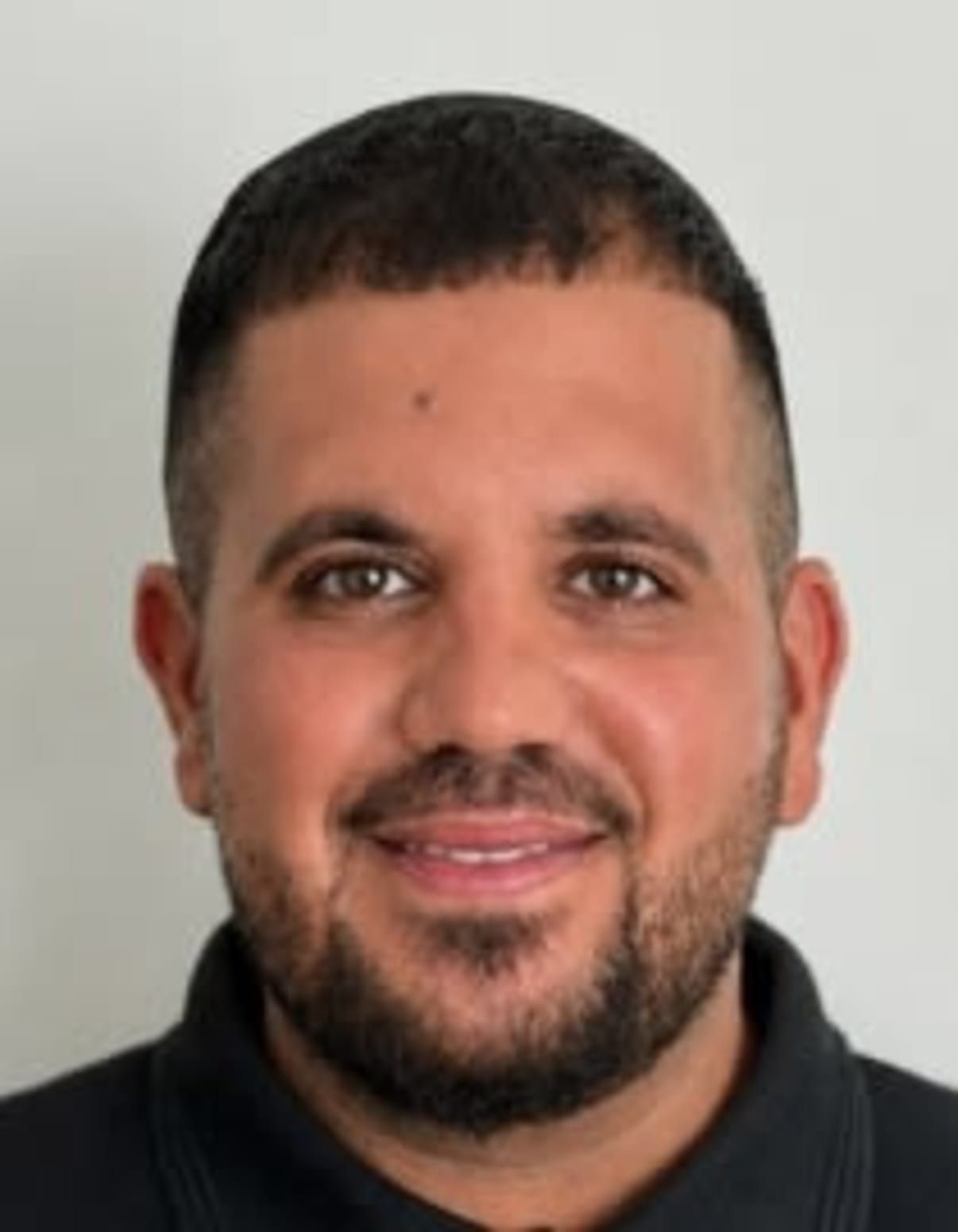 תמונת פורטרט של בעל המקצוע תמונת פורטרט של בעל המקצוע