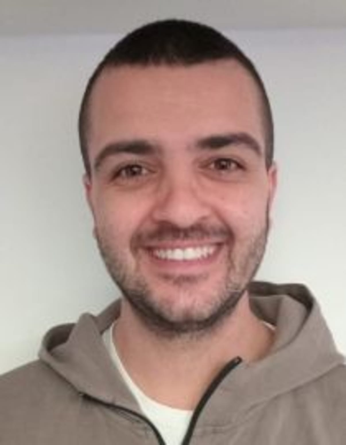 תמונת פורטרט של בעל המקצוע