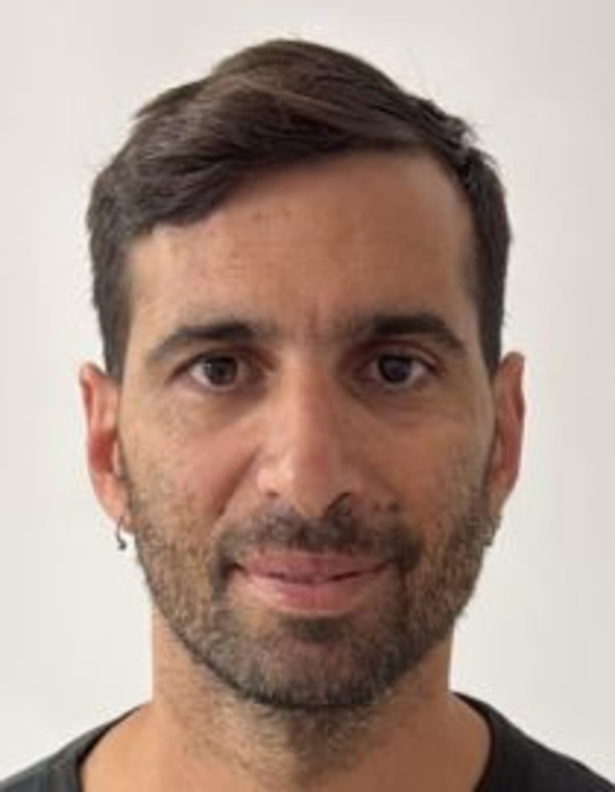 תמונת פורטרט של בעל המקצוע