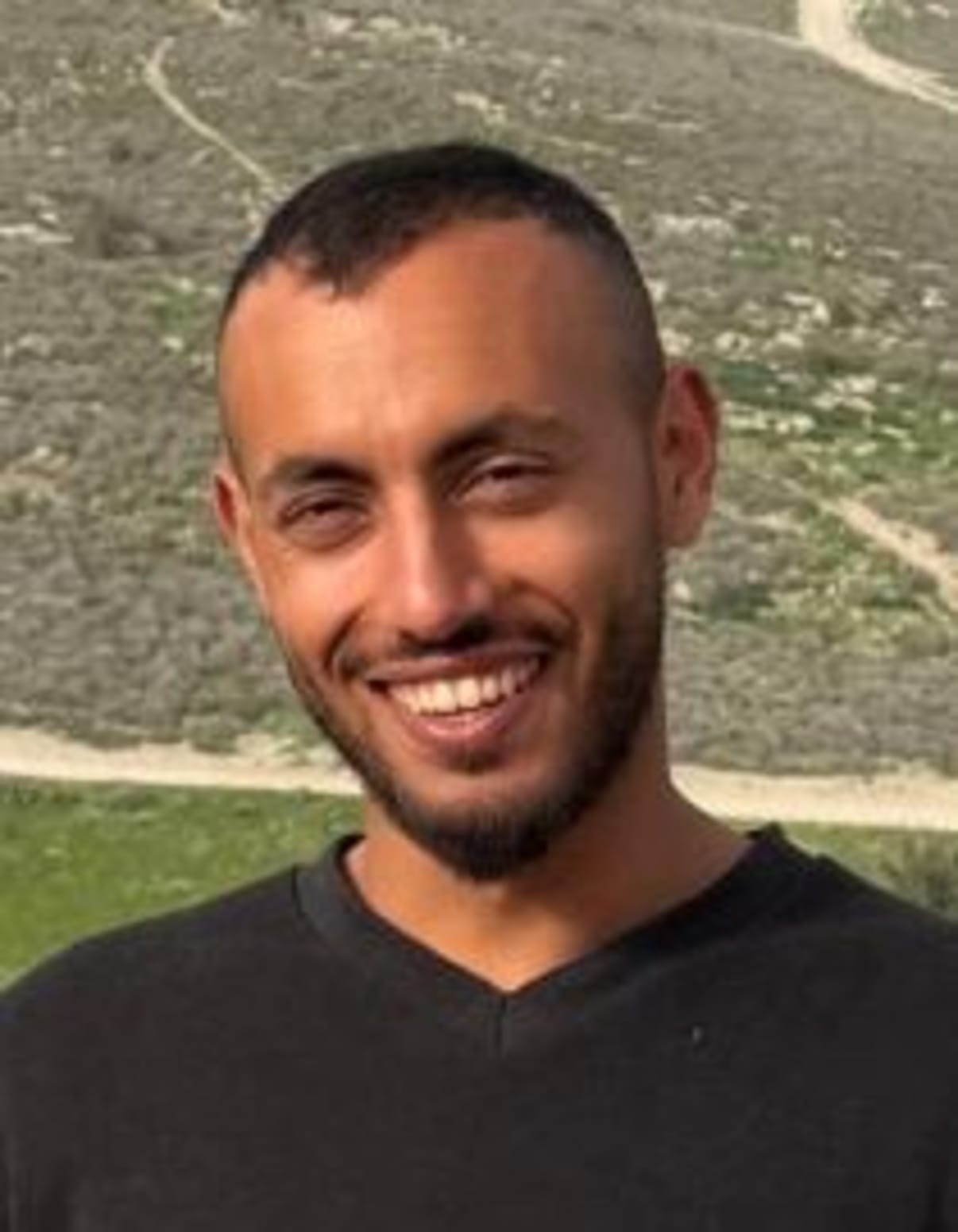 תמונת פורטרט של בעל המקצוע