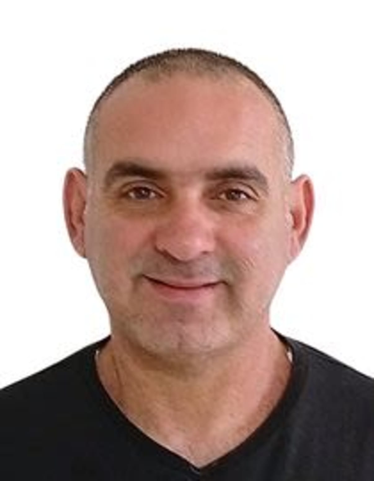 תמונת פורטרט של בעל המקצוע