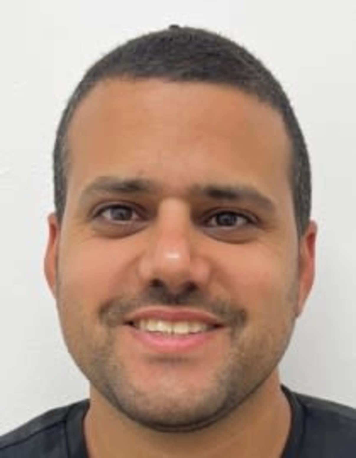 תמונת פורטרט של בעל המקצוע תמונת פורטרט של בעל המקצוע