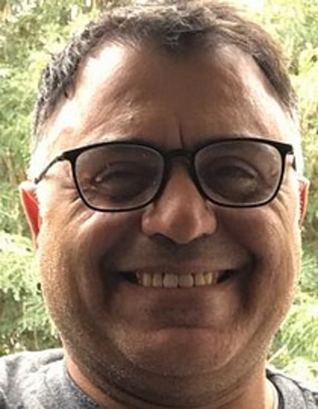 תמונת פורטרט של בעל המקצוע