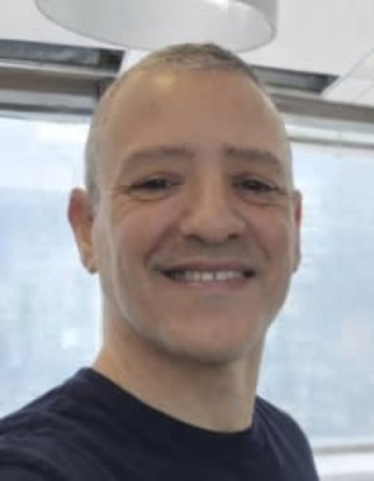 תמונת פורטרט של בעל המקצוע