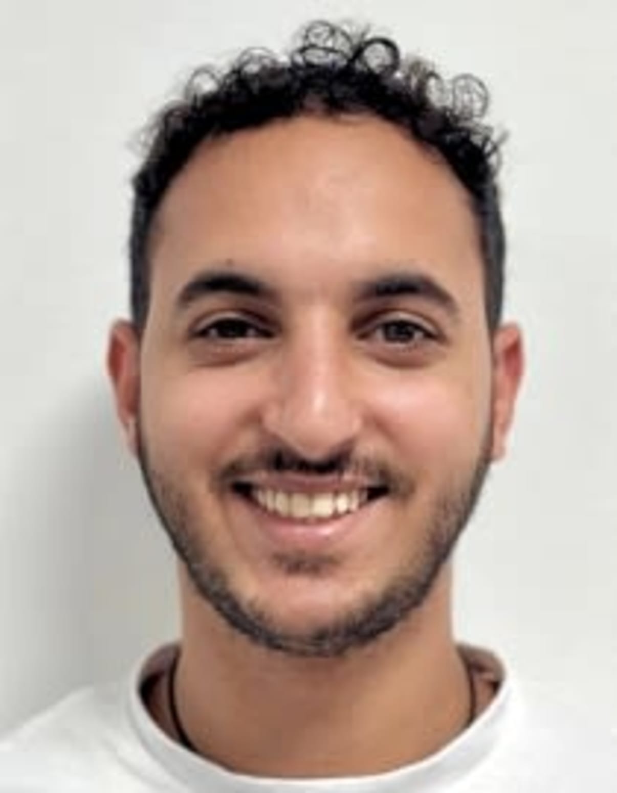 תמונת פורטרט של בעל המקצוע