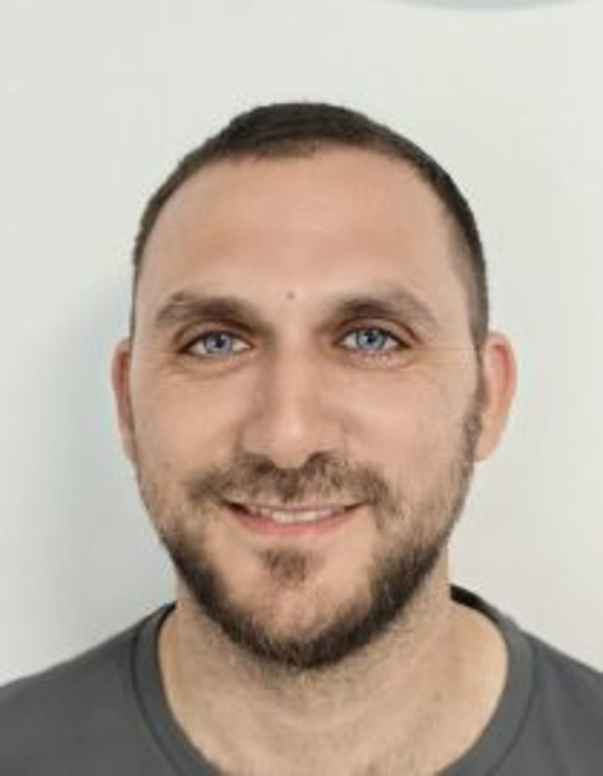 תמונת פורטרט של בעל המקצוע תמונת פורטרט של בעל המקצוע